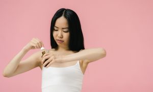 夸迪注光瓶发布，华熙生物推线粒体抗氧组方